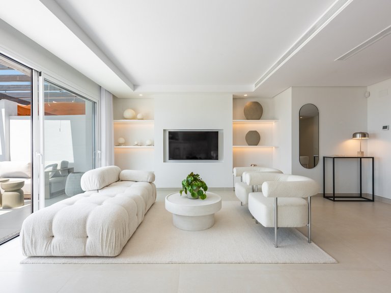 Elegante ático de dos plantas con piscina privada y vistas panorámicas – La Quinta, Benahavís 5