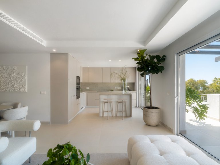 Elegante ático de dos plantas con piscina privada y vistas panorámicas – La Quinta, Benahavís 19