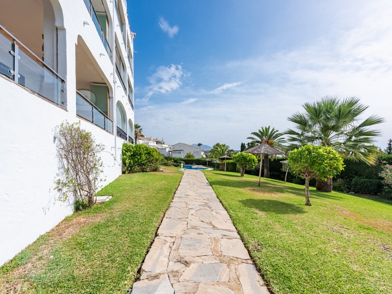 Apartment for sale in Mijas Costa, Malaga 18