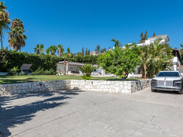 Villa for Sale in Marbella, Malaga 13