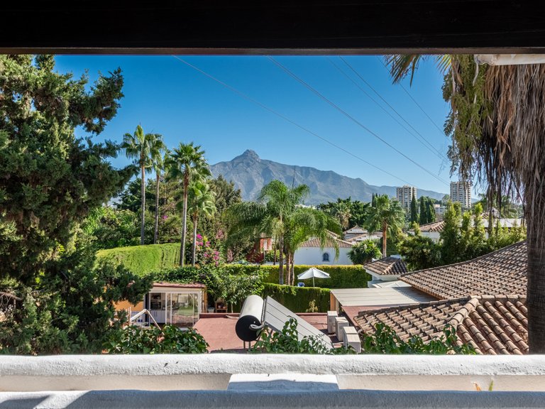 Villa for Sale in Marbella, Malaga 24