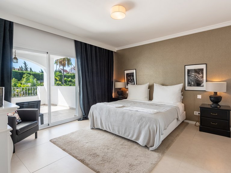 Villa for Sale in Marbella, Malaga 14