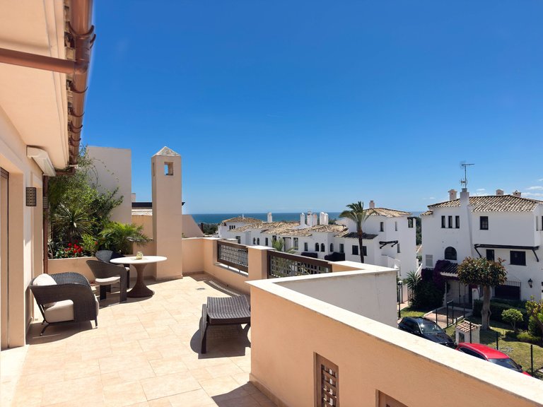 Penthouse for Sale in Marbella, Malaga 1