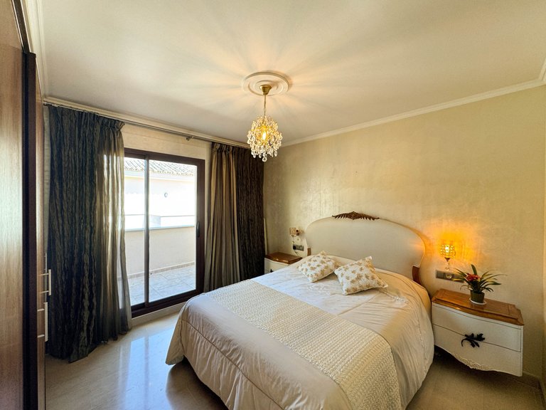 Penthouse for Sale in Marbella, Malaga 6