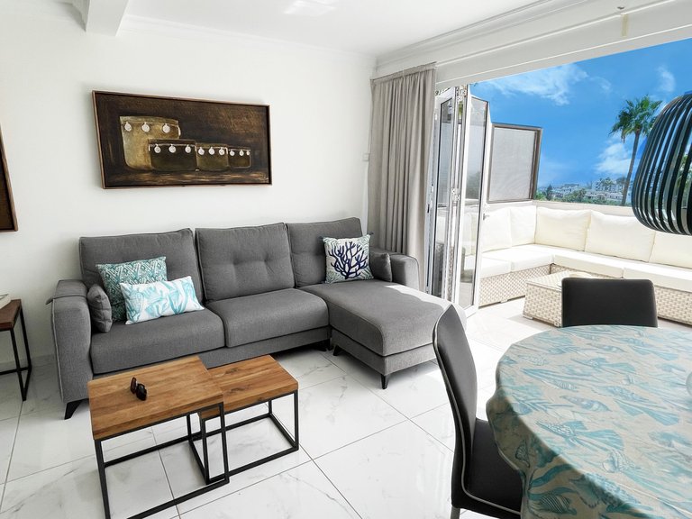 Apartment for Rent in San Bartolomé De Tirajana, Las Palmas 2