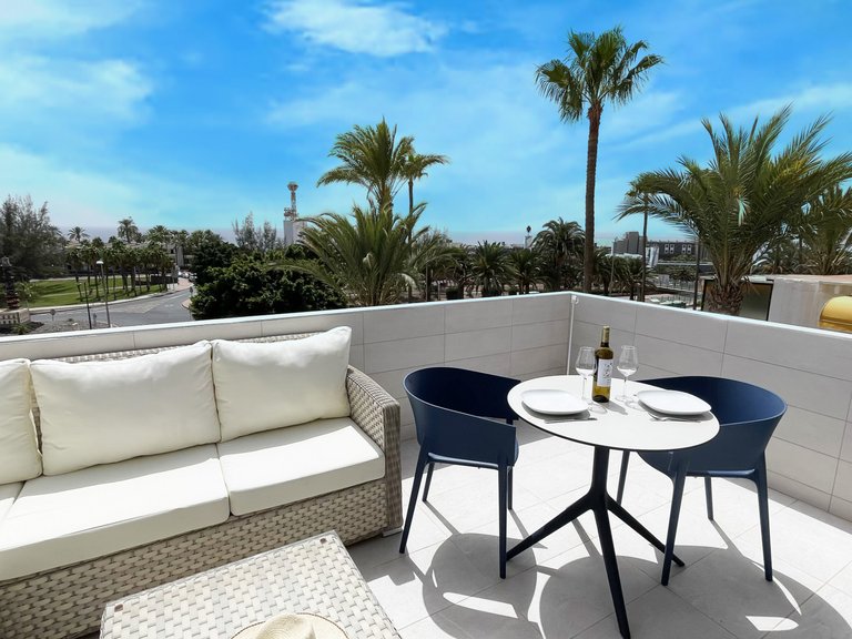 Apartment for Rent in San Bartolomé De Tirajana, Las Palmas 1