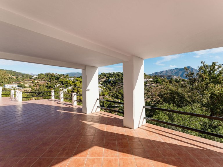 Villa for Sale in Benahavis, Malaga 19