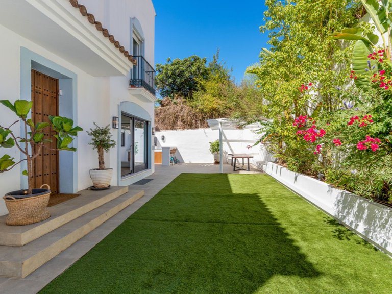 Villa for Sale in Marbella, Malaga 31