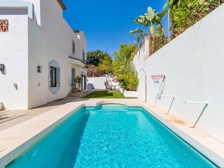Villa for Sale in Marbella, Malaga 3