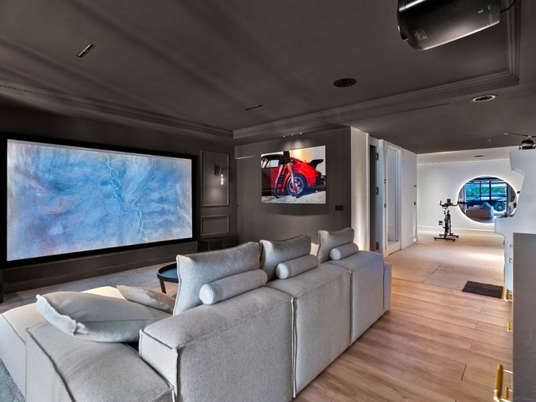 Villa for Sale in Marbella, Malaga 11