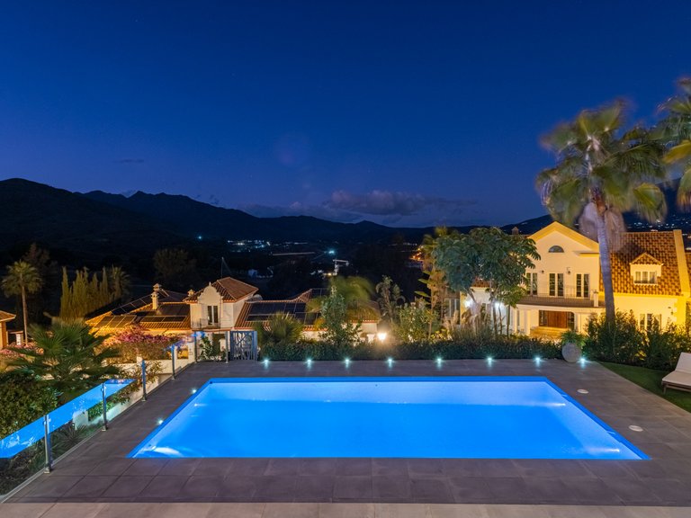 Villa for sale in Mijas Costa, Malaga 41