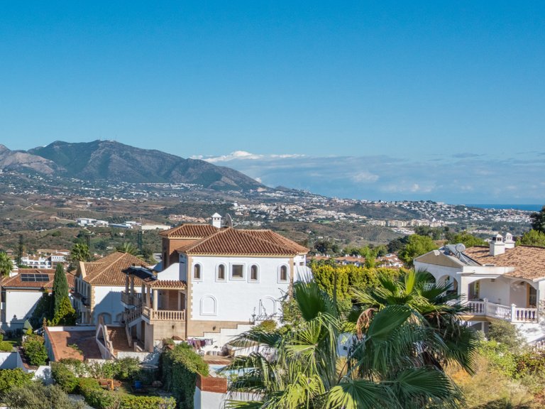 Villa for sale in Mijas Costa, Malaga 58
