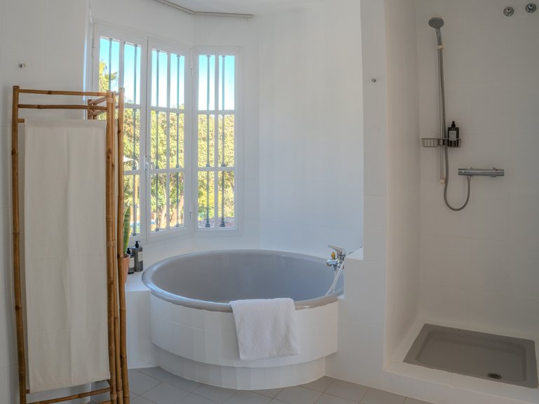 Villa for Sale in Marbella, Malaga 39