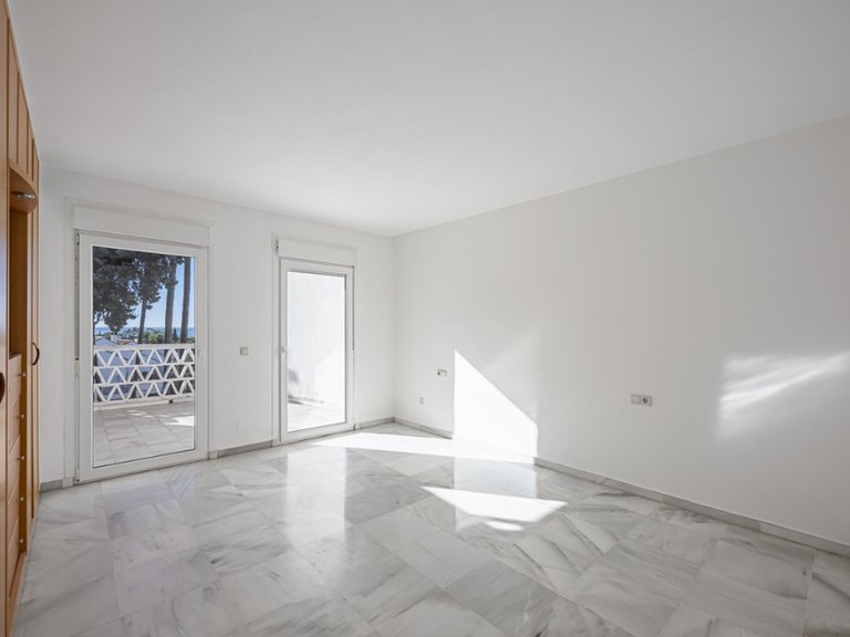 Town House for Sale in Marbella, Malaga 23