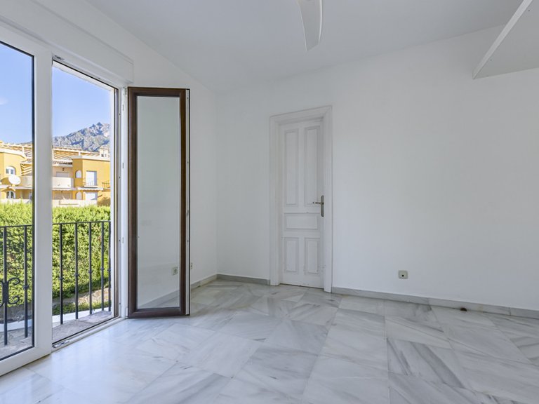 Town House for Sale in Marbella, Malaga 24