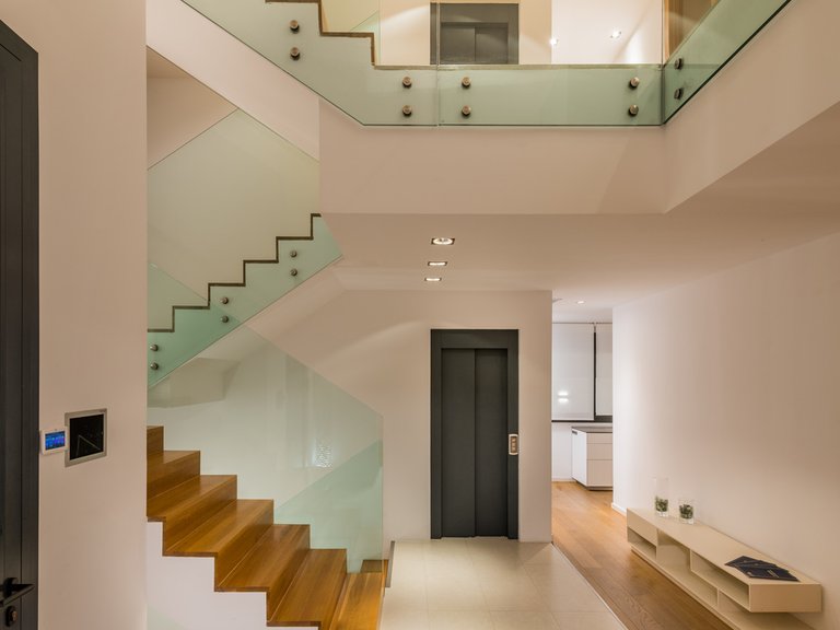 Villa for Sale in Marbella, Malaga, Marbella Este 6