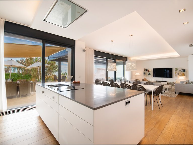 Villa for Sale in Marbella, Malaga, Marbella Este 4
