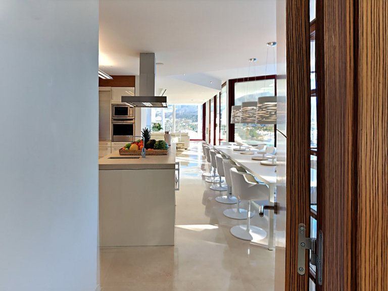 Villa for Sale in Marbella, Malaga 9