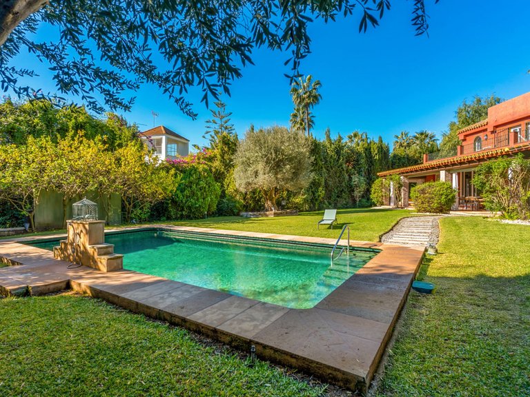 Villa for Sale in Marbella, Malaga 11