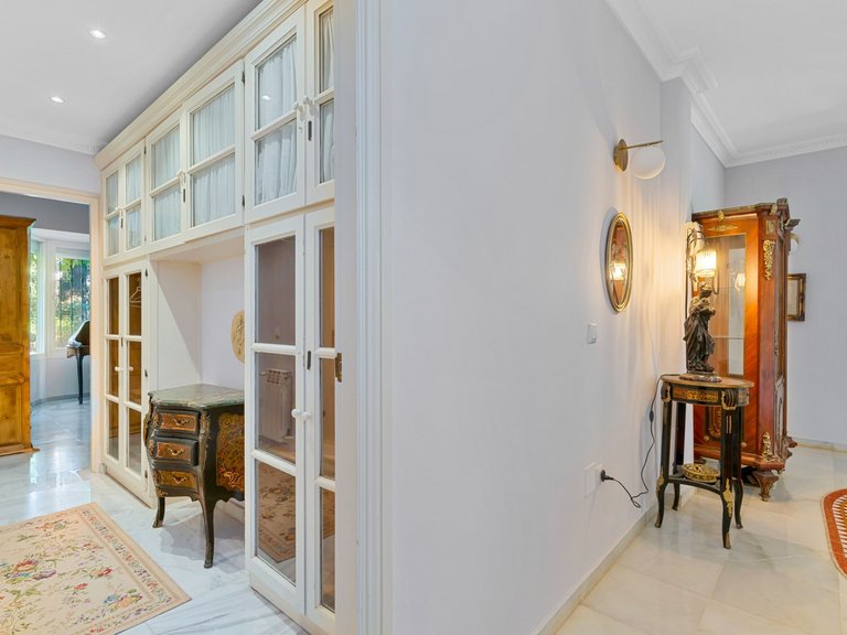 Villa for Sale in Marbella, Malaga 35