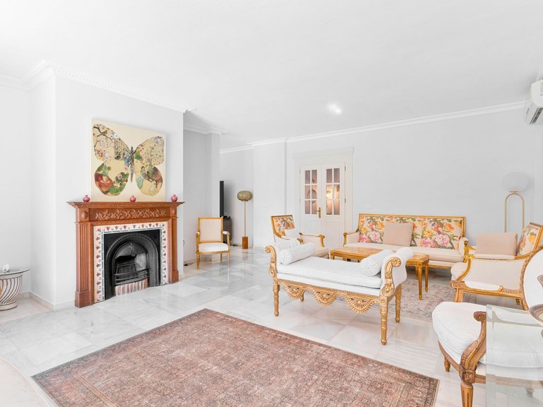 Villa for Sale in Marbella, Malaga 6