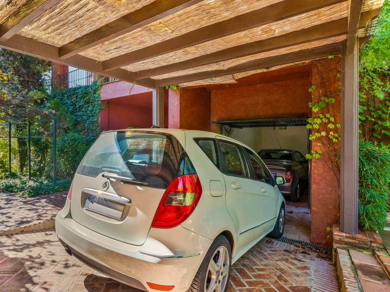 Villa for Sale in Marbella, Malaga 57
