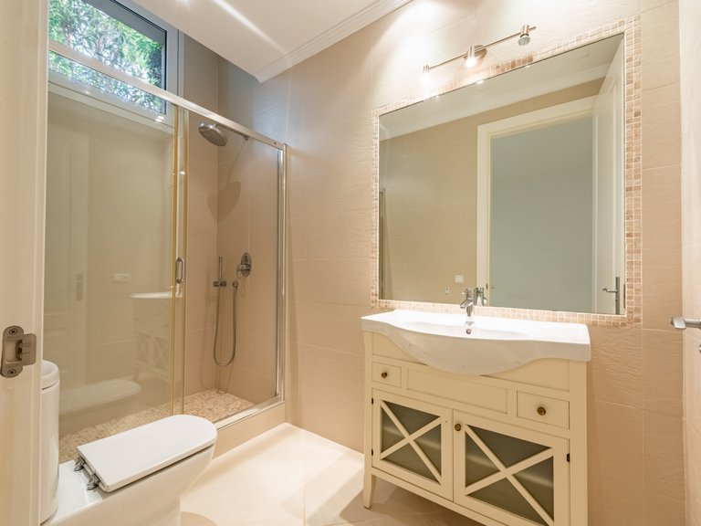 Villa for Sale in Benahavis, Malaga 30