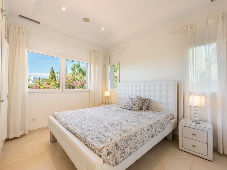 Villa for Sale in Benahavis, Malaga 9