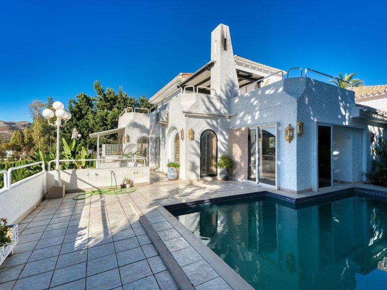 Villa for Sale in Marbella, Malaga 1