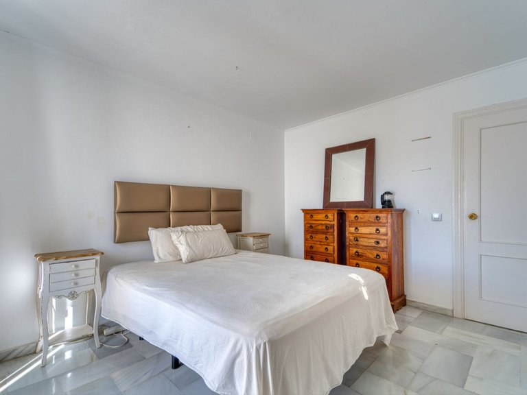 Villa for Sale in Marbella, Malaga 3