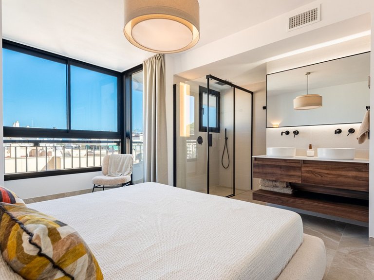 Penthouse for Sale in Marbella, Malaga 26