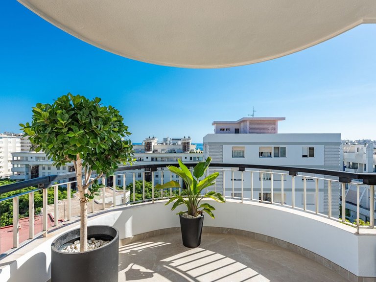 Penthouse for Sale in Marbella, Malaga 14