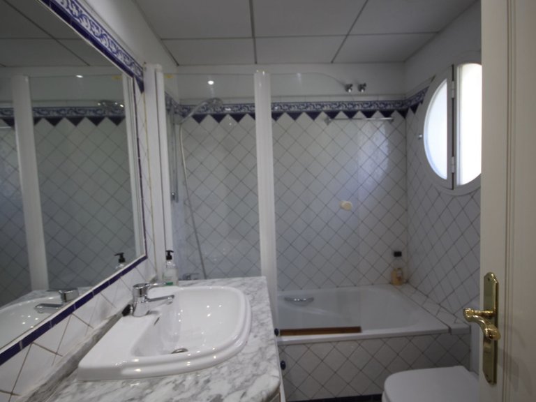 Elegant Parhus vid Strandkanten i Bahía de Marbella 10