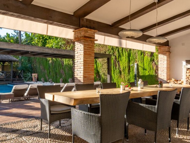Villa for Sale in Marbella, Malaga, Nueva Andalucia 27