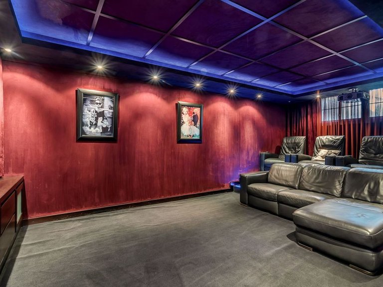 Villa for Sale in Marbella, Malaga, Marbella Golden Mile 4