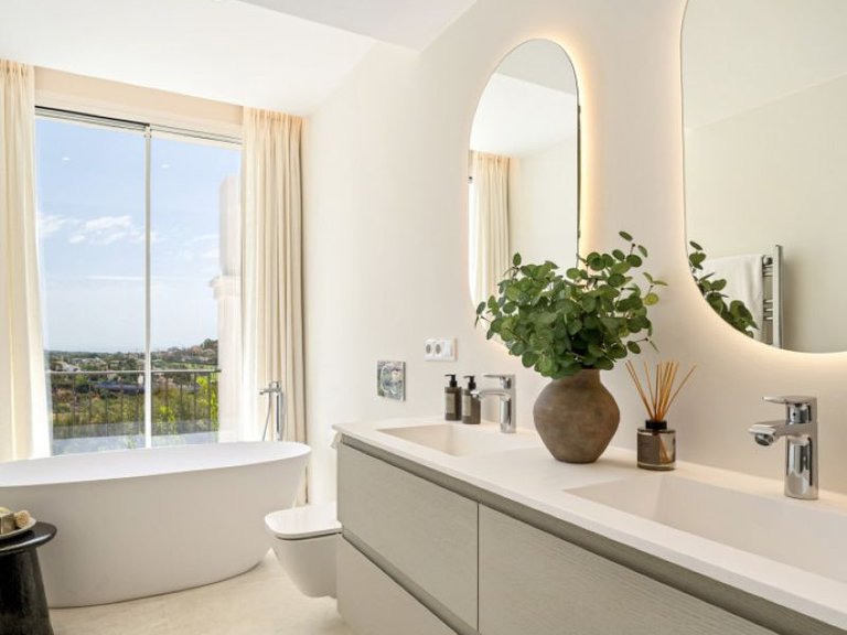 Town House for Sale in Benahavis, Malaga, La Quinta 22