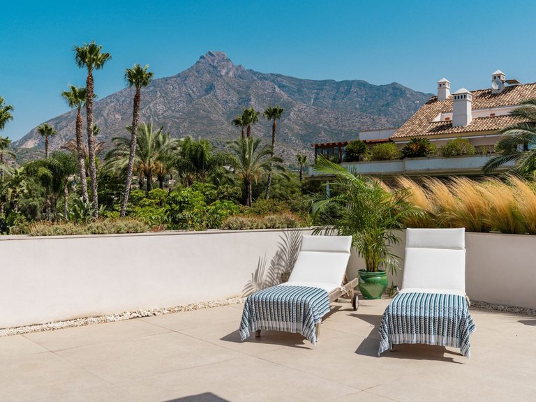 Penthouse for Sale in Marbella, Malaga, Marbella Golden Mile 9