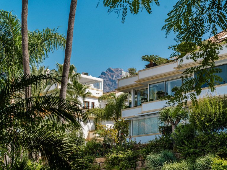 Penthouse for Sale in Marbella, Malaga, Marbella Golden Mile 26