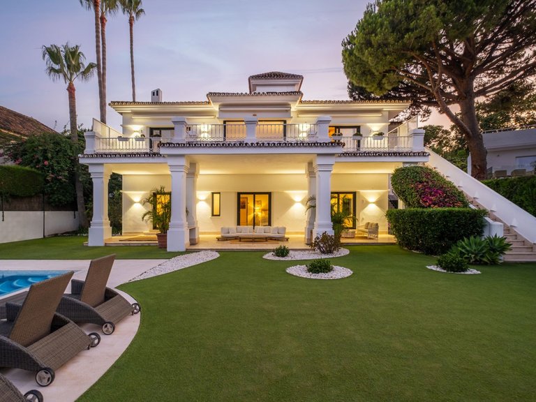 Villa for Sale in Marbella, Malaga 50
