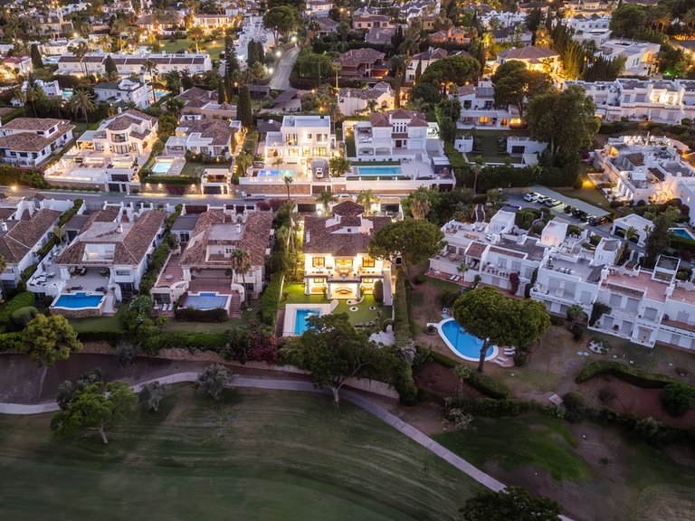 Villa for Sale in Marbella, Malaga 47