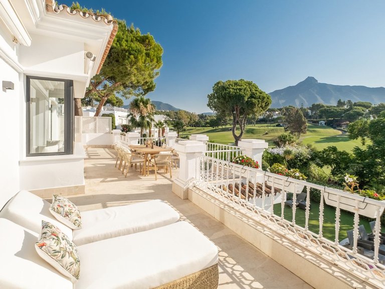 Villa for Sale in Marbella, Malaga 14