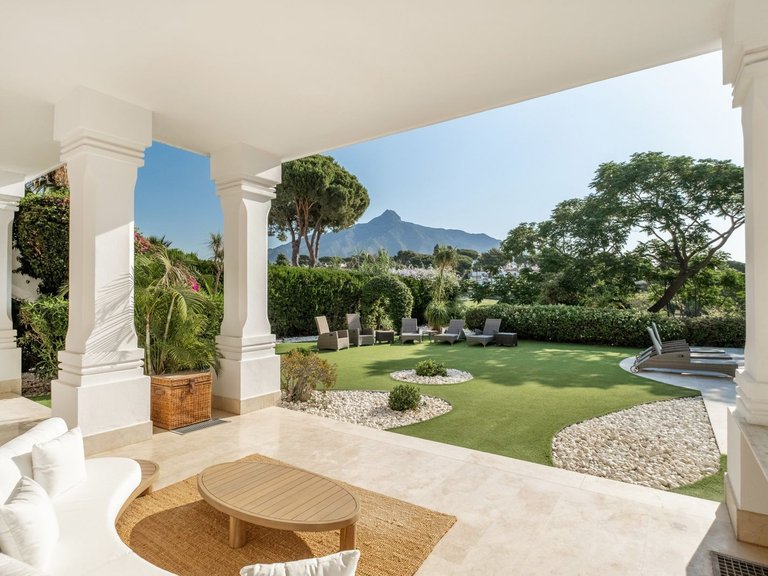 Villa for Sale in Marbella, Malaga 20