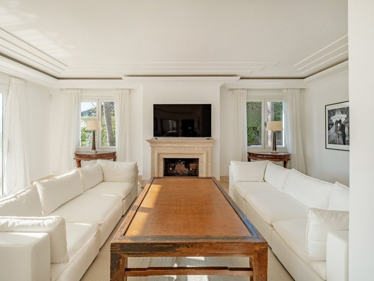 Villa for Sale in Marbella, Malaga 10