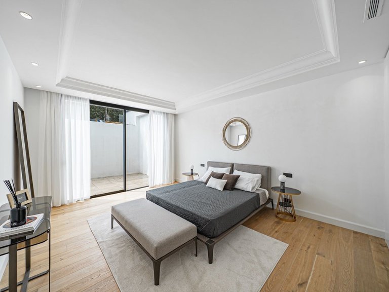 Villa for Sale in Marbella, Malaga 24
