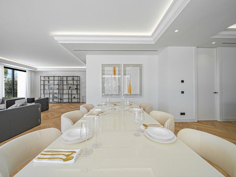 Villa for Sale in Marbella, Malaga 6
