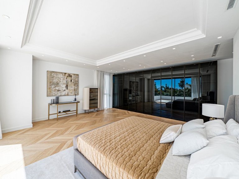 Villa for Sale in Marbella, Malaga 17