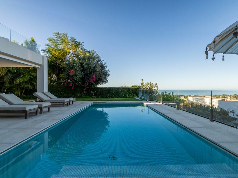Villa for Sale in Marbella, Malaga 54