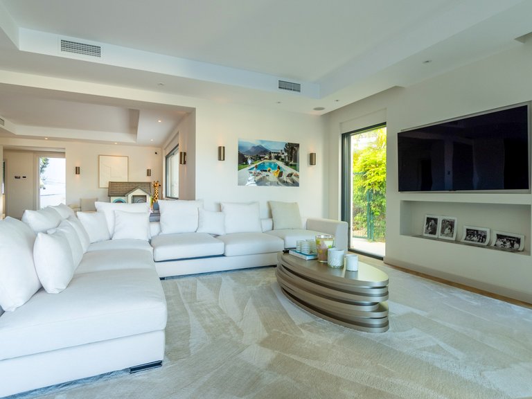 Villa for Sale in Marbella, Malaga 6