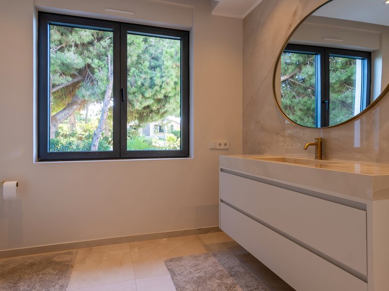 Villa for Sale in Marbella, Malaga 47