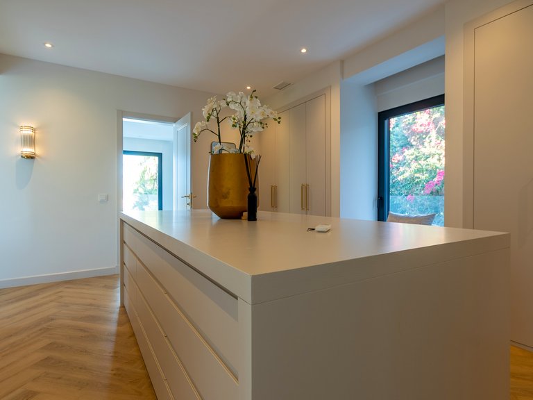 Villa for Sale in Marbella, Malaga 20